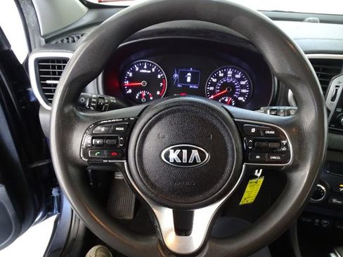Used 2018 Kia Sportage LX AWD/4WD image 5