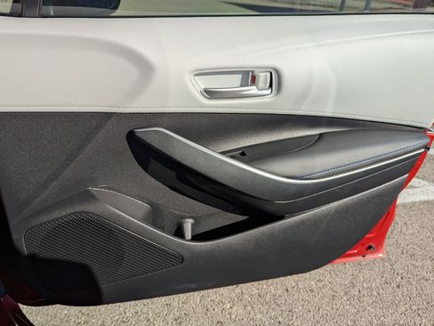 Used 2020 Toyota Corolla SE image 28