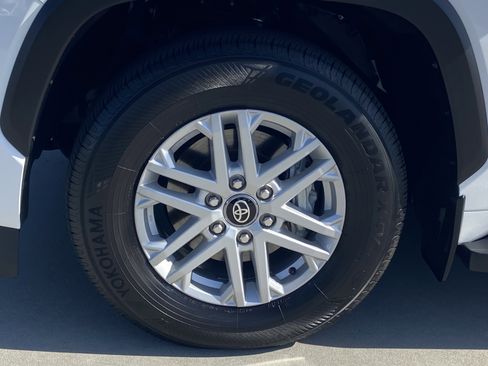 Certified 2025 Toyota Sequoia SR5 AWD/4WD image 8