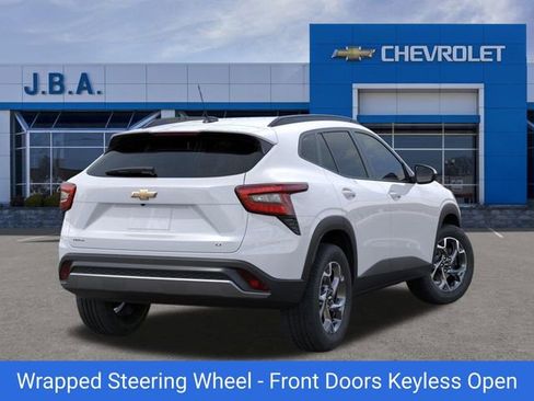New 2026 Chevrolet Trax LT w/ Sunroof Package image 4