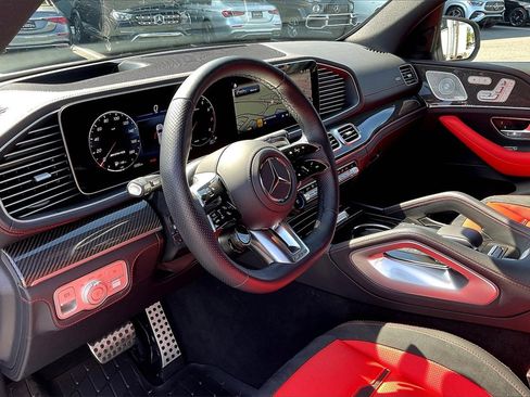 Used 2025 Mercedes-Benz GLE 53 AMG 4MATIC image 11
