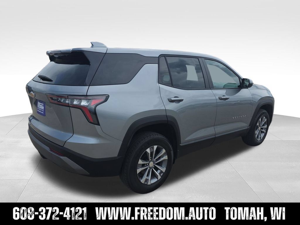 Used 2026 Chevrolet Equinox LT AWD/4WD image 8