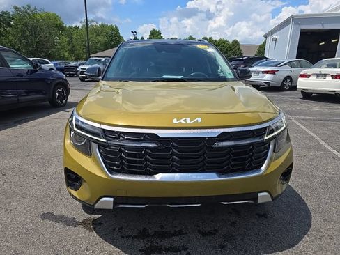Used 2024 Kia Seltos S AWD/4WD image 2
