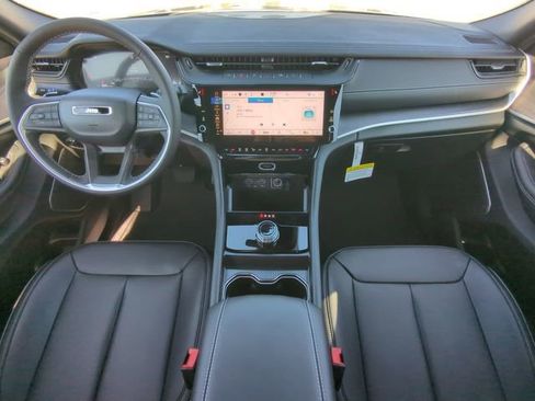 New 2026 Jeep Grand Cherokee Limited w/ Limited Altitude Package image 18