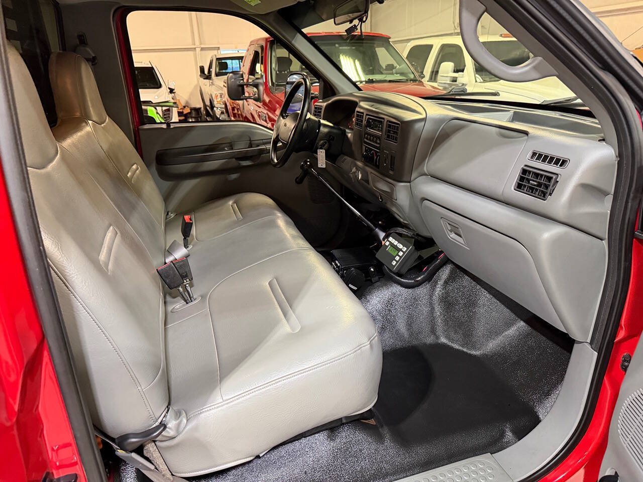 Used 2002 Ford F250 XL AWD/4WD image 8
