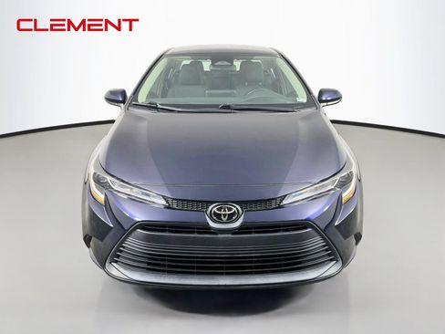 Used 2024 Toyota Corolla LE FWD image 3
