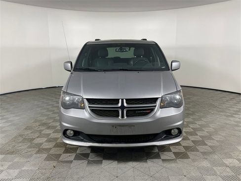 Used 2017 Dodge Grand Caravan GT image 19