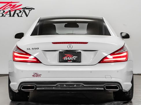 Used 2015 Mercedes-Benz SL 550 image 12