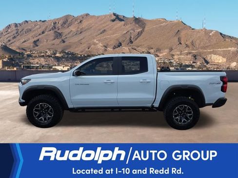 Used 2025 Chevrolet Colorado ZR2 w/ Off-Road Front Bumper Package AWD/4WD image 2