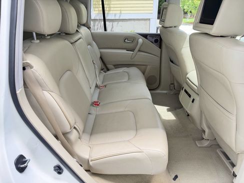 Used 2015 INFINITI QX80 4WD w/ 22" Wheel Package image 25