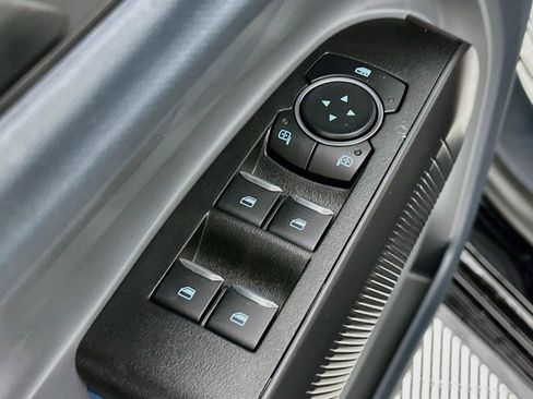 Used 2025 Ford Maverick Lobo AWD/4WD image 18