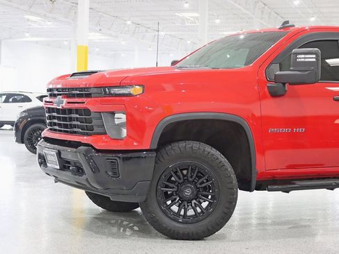 Used 2024 Chevrolet Silverado 2500 Custom w/ Custom Value Package AWD/4WD image 2