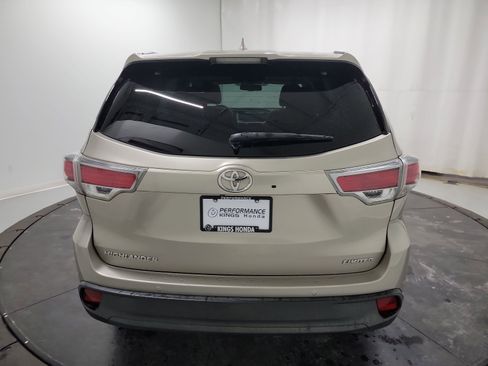 Used 2015 Toyota Highlander Limited image 8