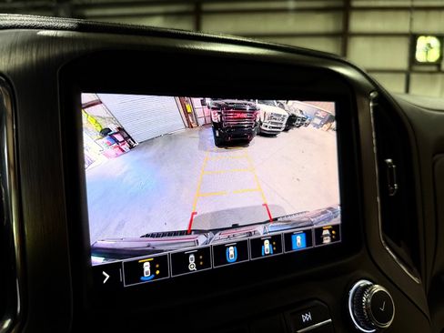 Used 2020 GMC Sierra 2500 Denali w/ Denali Ultimate Package AWD/4WD image 40