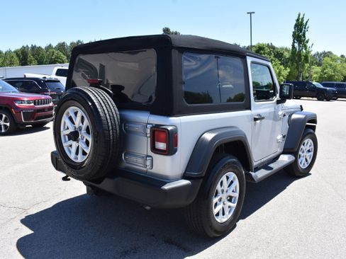 Used 2023 Jeep Wrangler Sport AWD/4WD image 8