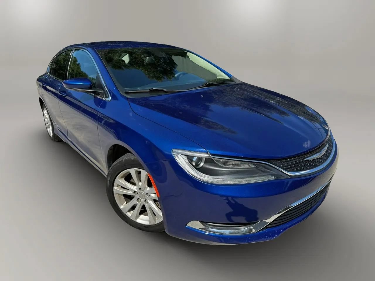 Used 2016 Chrysler 200 Limited FWD image 2