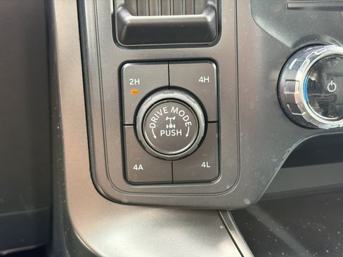 Used 2025 Ford F150 Lariat w/ Equipment Group 501A Mid AWD/4WD image 28