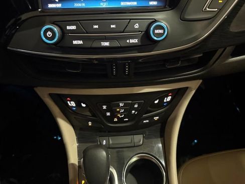 Used 2017 Buick Envision Essence FWD image 20