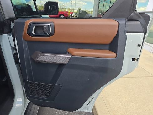 Used 2023 Ford Bronco Outer Banks AWD/4WD image 31