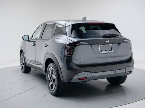 Used 2025 Nissan Kicks SV FWD image 26