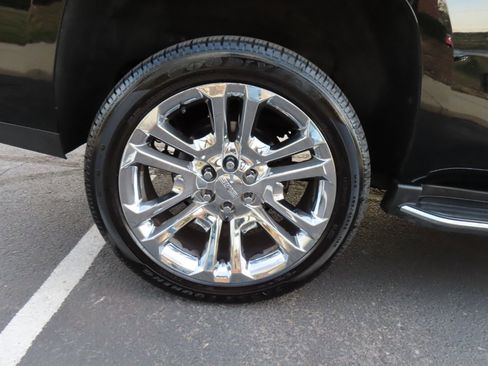 Used 2019 GMC Yukon SLT w/ Premium Edition image 13