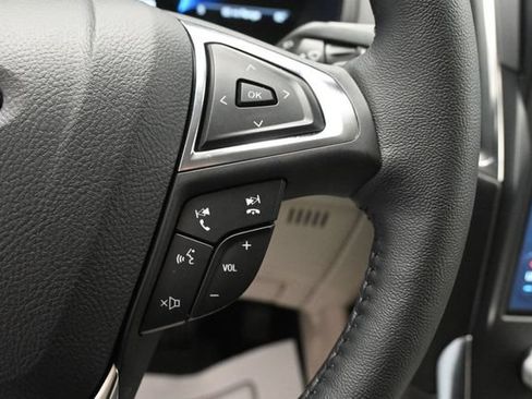 Certified 2024 Ford Edge Titanium AWD/4WD image 14