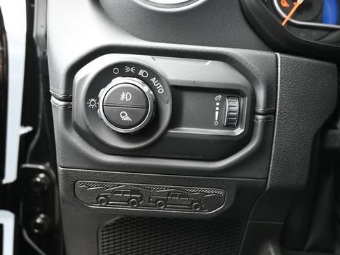 New 2026 Jeep Gladiator Sport AWD/4WD image 15
