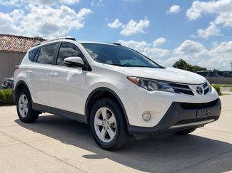 Used 2014 Toyota RAV4 XLE FWD video 1