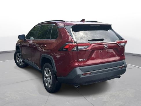 Used 2021 Toyota RAV4 LE FWD image 8