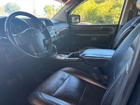 Used 2012 Nissan Armada Platinum image 7