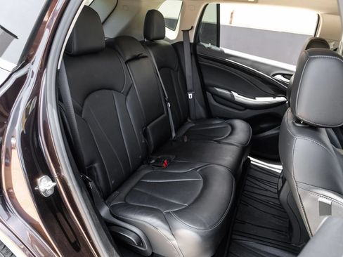 Used 2020 Buick Envision Essence AWD/4WD image 32