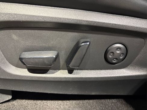 Used 2023 INFINITI QX60 Luxe w/ Cargo Package image 40