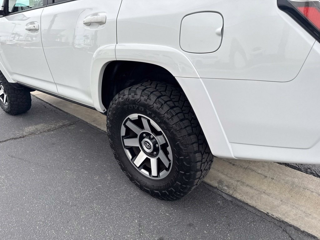 Certified 2021 Toyota 4Runner TRD Off-Road Premium AWD/4WD image 9