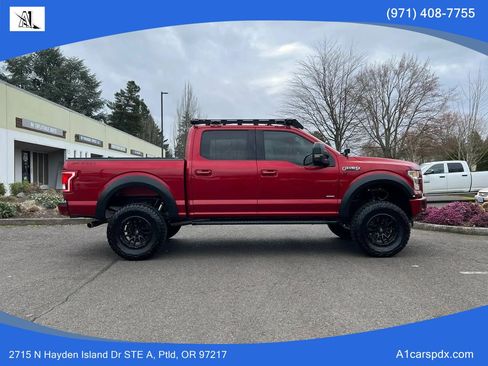 Used 2017 Ford F150 XLT w/ Equipment Group 302A Luxury AWD/4WD image 9