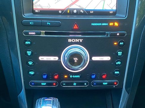 Used 2016 Ford Explorer Sport w/ Equipment Group 401A AWD/4WD image 34