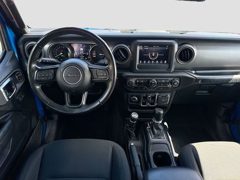 Used 2023 Jeep Wrangler Unlimited w/ Cold Weather Group AWD/4WD image 25