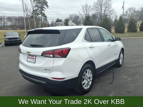 Used 2023 Chevrolet Equinox LT w/ Driver Convenience Package image 6
