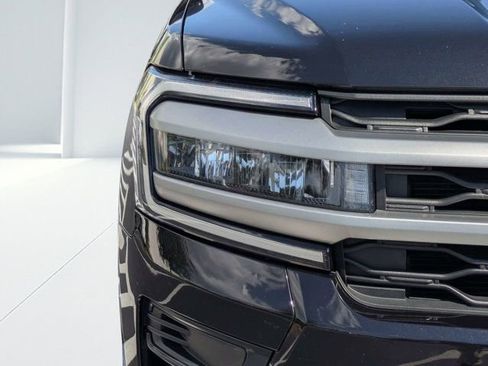 Used 2024 Ford Expedition Max XLT AWD/4WD image 9