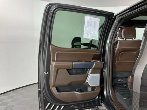 Certified 2025 Ford F450 King Ranch w/ Chrome Package AWD/4WD image 31