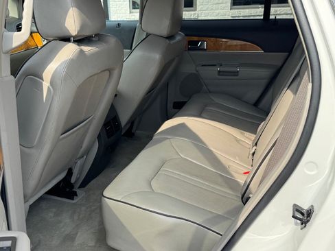 Used 2012 Lincoln MKX AWD image 14