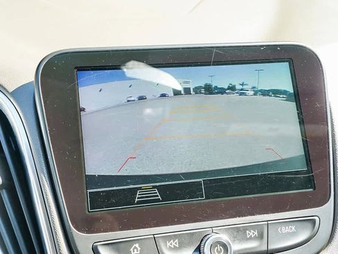 Used 2021 Chevrolet Malibu LT image 26