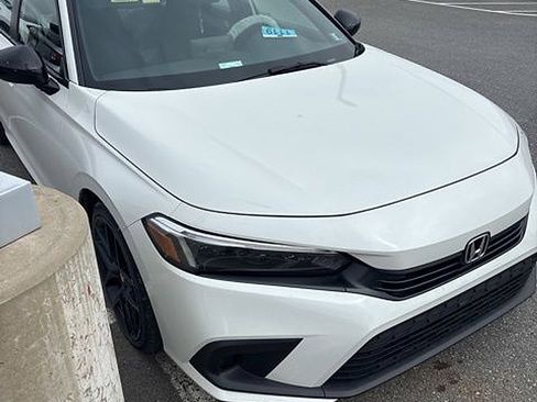 Used 2023 Honda Civic Sport image 7