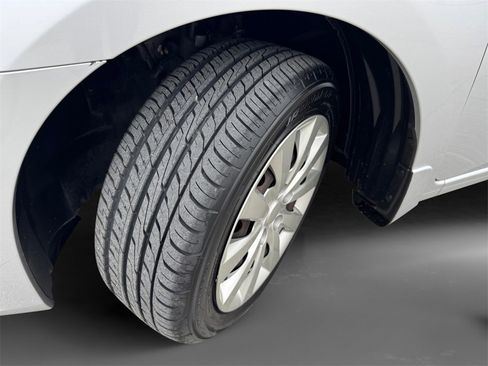 Used 2017 Nissan Sentra S image 10