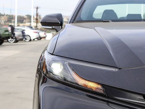New 2026 Toyota Camry SE FWD image 8