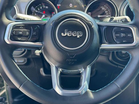 Used 2023 Jeep Wrangler Unlimited Rubicon 4xe AWD/4WD image 29