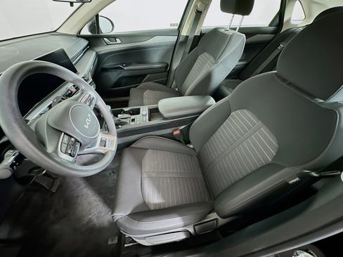 Used 2025 Kia K5 LXS image 13