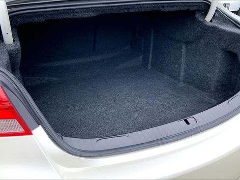 Used 2014 Chevrolet Impala LT image 4