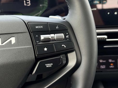 New 2026 Kia Sportage EX image 25