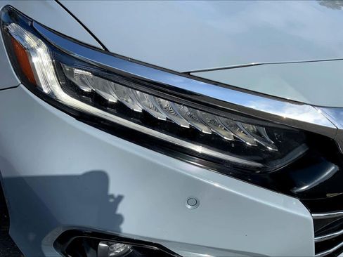 Used 2021 Honda Accord Touring image 27