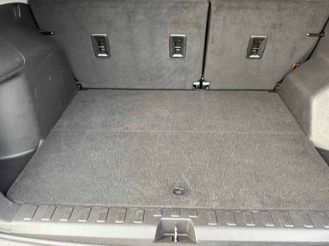 Used 2024 GMC Terrain SLE AWD/4WD image 27
